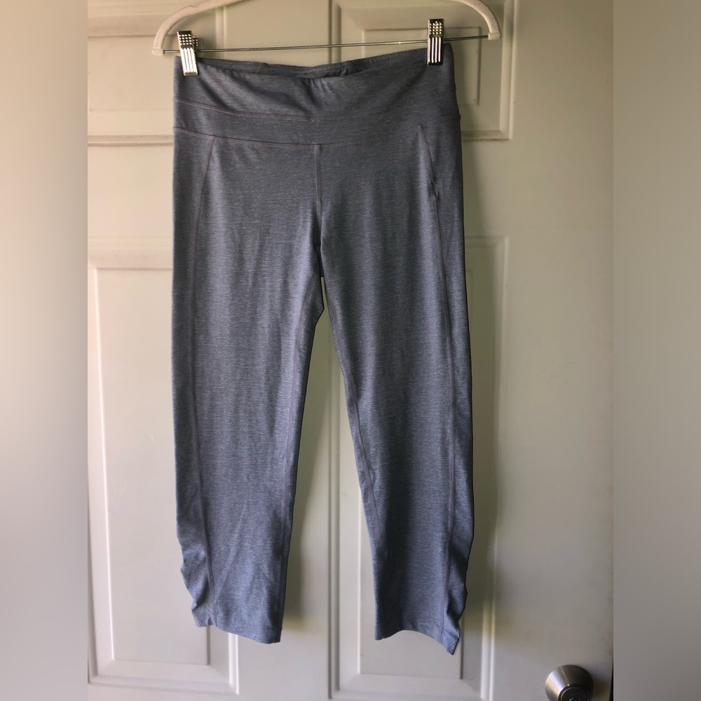 Athleta crop leggings size S Tall
